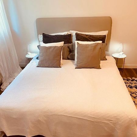 Gaestehaus Zur Uni Klinik Exklusives Apartment Mit Kueche Und Badezimmer Homburg  Eksteriør billede