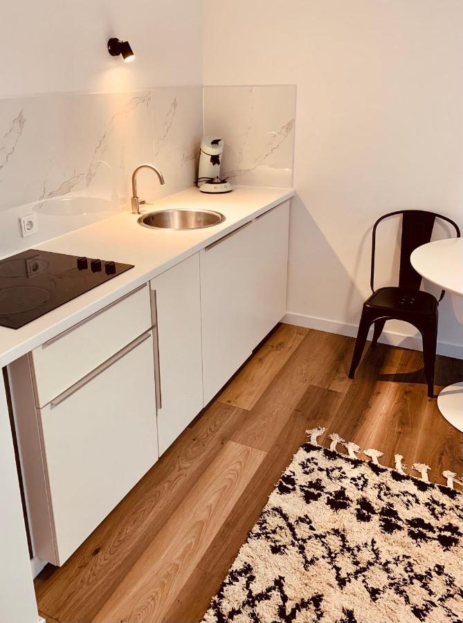 Gaestehaus Zur Uni Klinik Exklusives Apartment Mit Kueche Und Badezimmer Homburg  Eksteriør billede